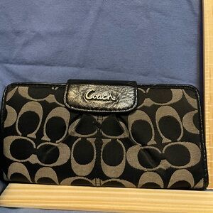 Coach Signature Black and Gray wallet